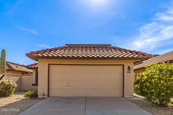 5219 Half Moon Dr, Phoenix, AZ 85044