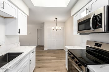 522 Blackhawk Dr #3, Phoenix, AZ 85027