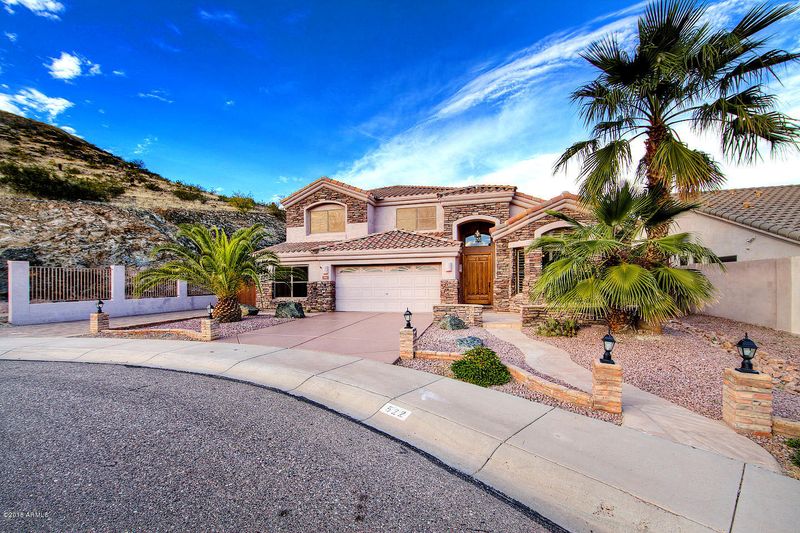 522 E Hiddenview Dr, Phoenix, AZ 85048