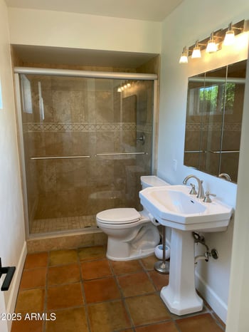 522 Wesleyan Dr, Tempe, AZ 85282