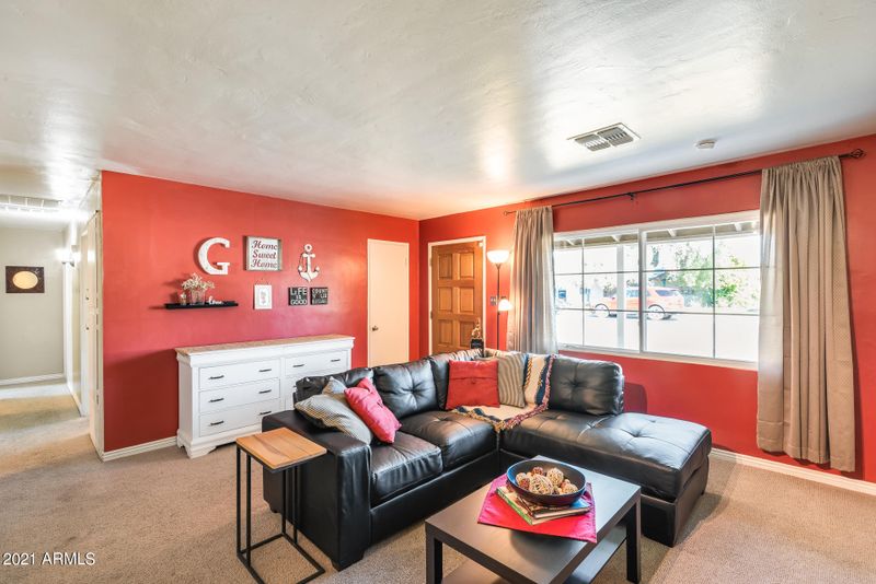 5220 N 11th Ave, Phoenix, AZ 85013