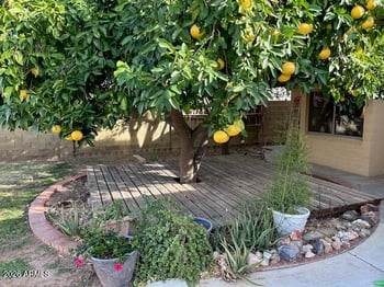 5220 Beverly Ln, Glendale, AZ 85306