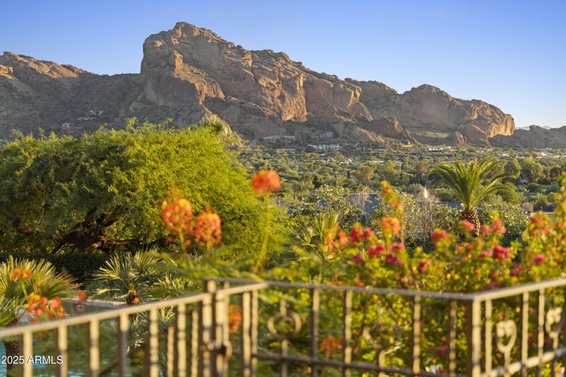 5221 Arroyo Rd, Paradise Valley, AZ 85253