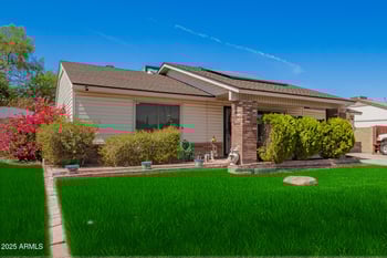 5221 Columbine Dr, Glendale, AZ 85304