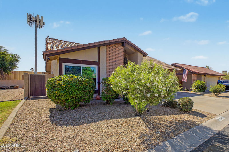 5221 E Saguaro Cir, Phoenix, AZ 85044