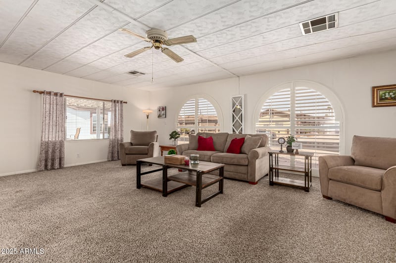5221 Mills Ct, Mesa, AZ 85215