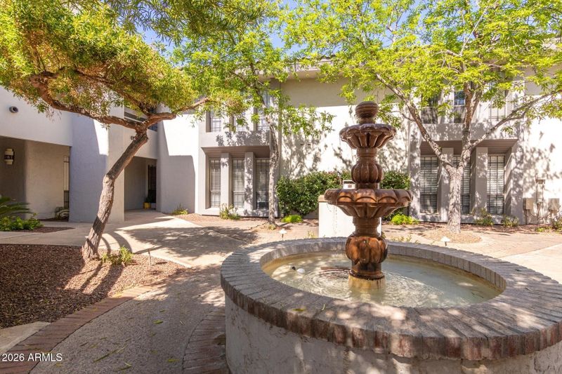 5221 N 24th St #208, Phoenix, AZ 85016