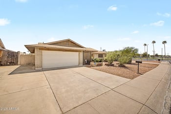5221 W Evans Dr, Glendale, AZ 85306