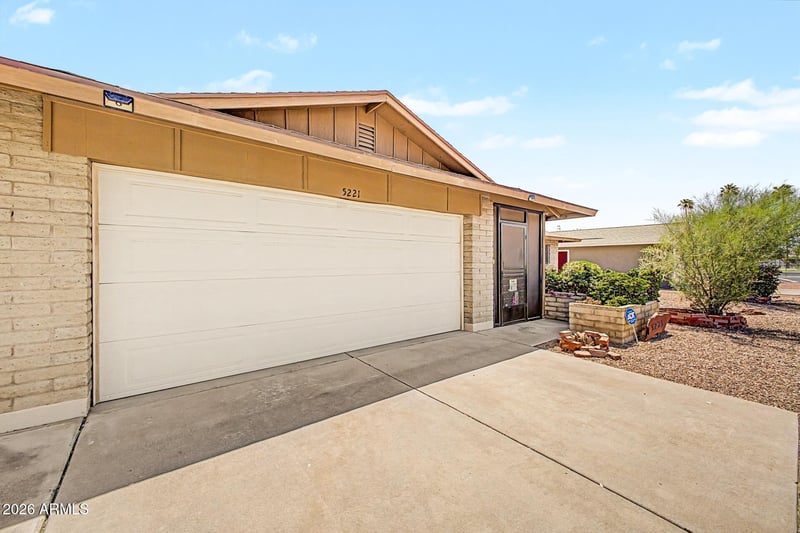 5221 W Evans Dr, Glendale, AZ 85306