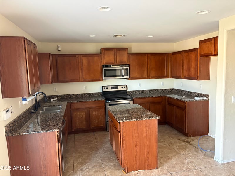 5222 Silverbell Rd, San Tan Valley, AZ 85143