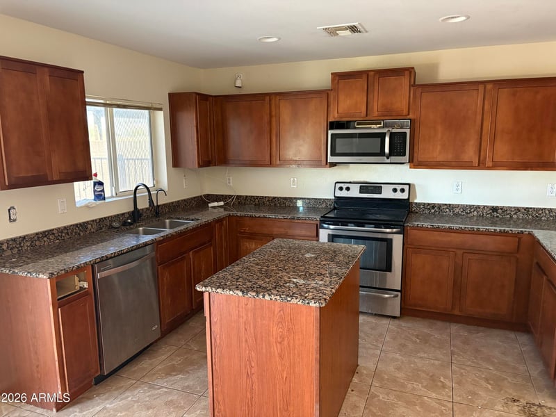 5222 Silverbell Rd, San Tan Valley, AZ 85143