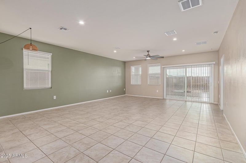 5223 Diatomite Dr, San Tan Valley, AZ 85143