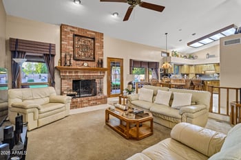 5224 Misty Willow Ln, Glendale, AZ 85310