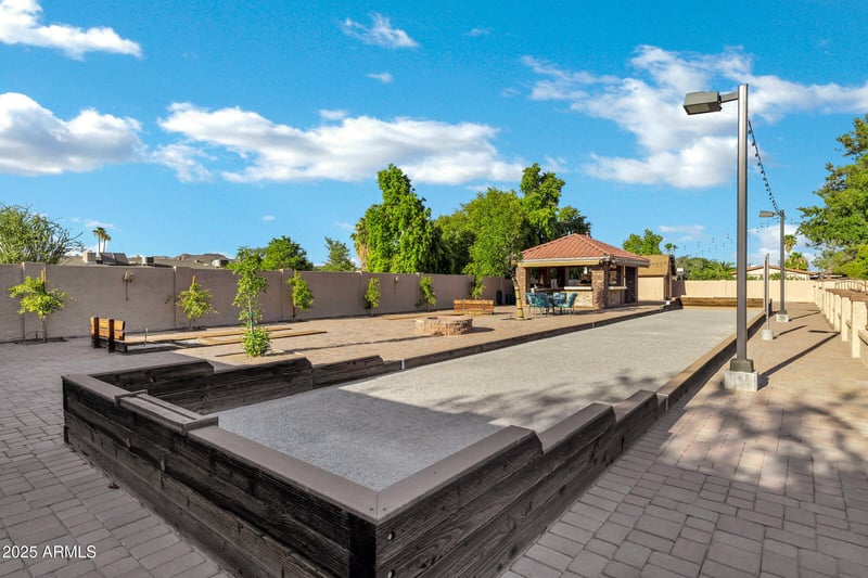 5224 Misty Willow Ln, Glendale, AZ 85310