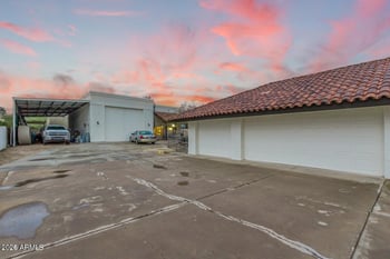 5224 W Creedance Blvd, Glendale, AZ 85310