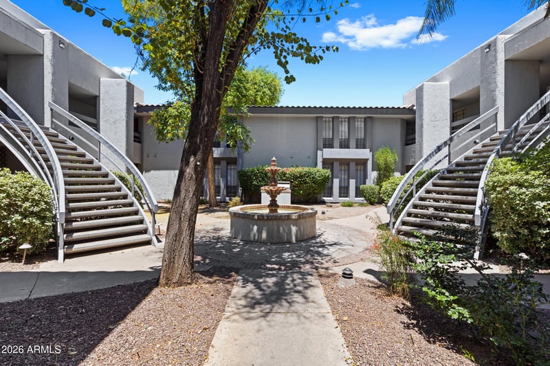 5225 N 24th St #102, Phoenix, AZ 85016