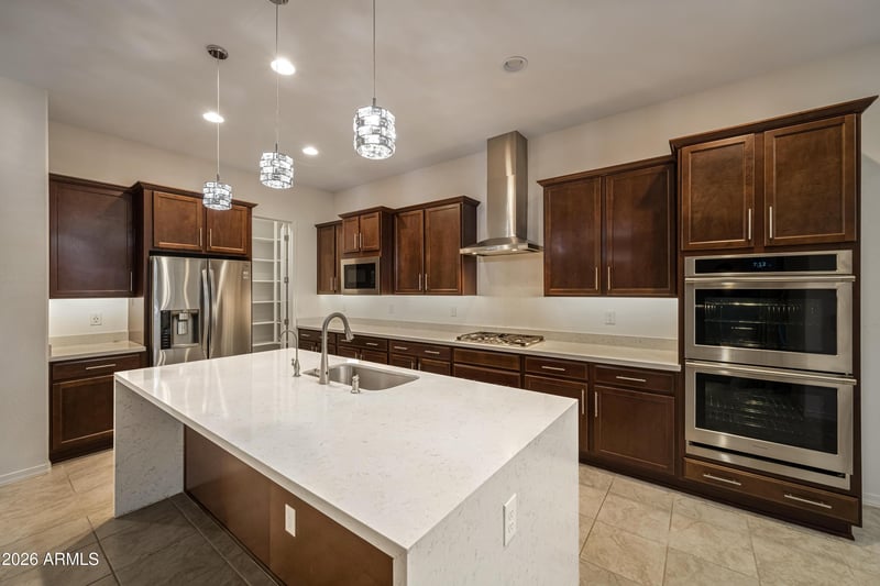 5226 Thresher Way, Laveen, AZ 85339