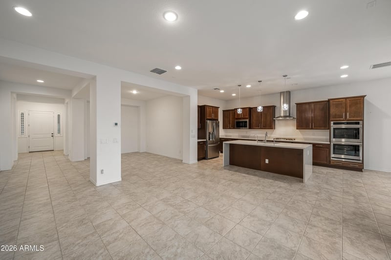 5226 Thresher Way, Laveen, AZ 85339