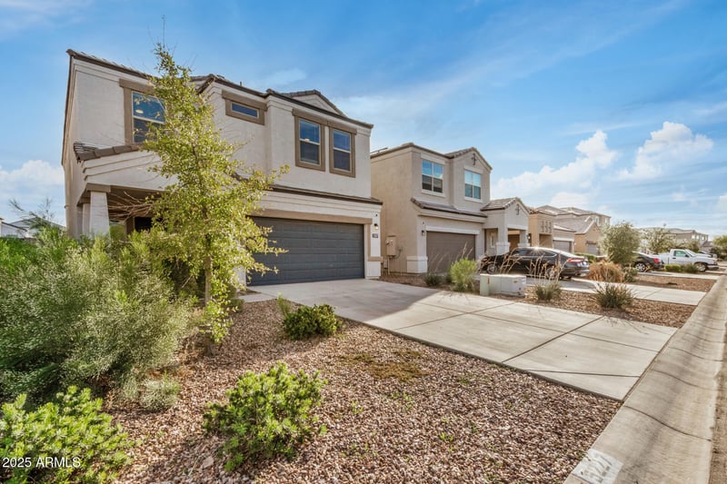 5227 Iridium Way, San Tan Valley, AZ 85143