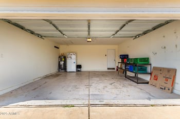 5228 Aster Dr, Glendale, AZ 85304