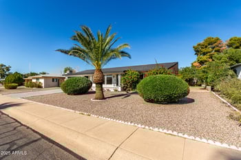 5228 Des Moines St, Mesa, AZ 85205