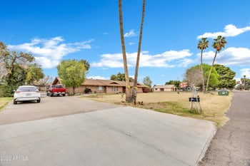 5228 Mcneil St, Laveen, AZ 85339