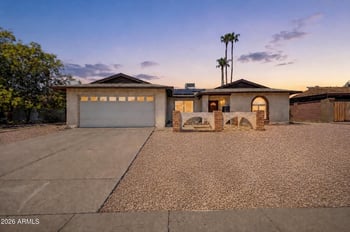 5228 Garden Dr, Glendale, AZ 85304