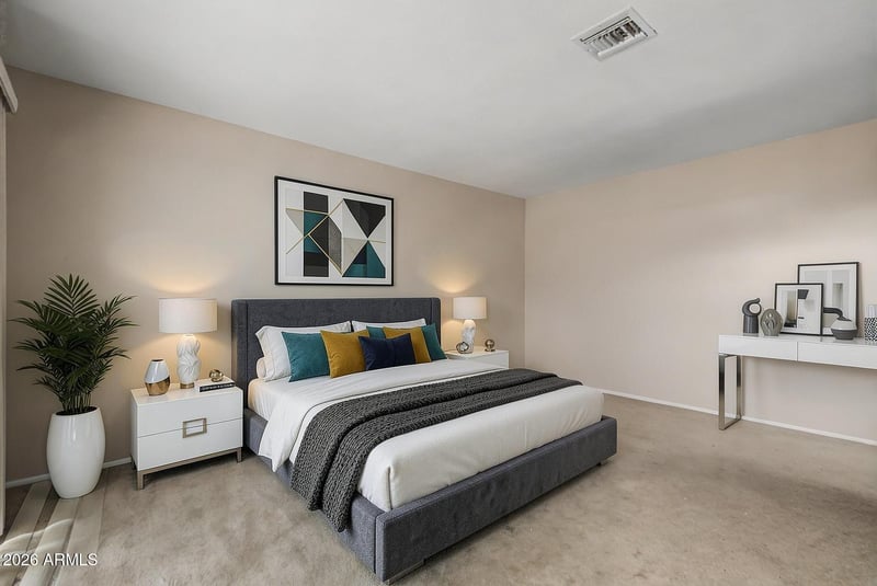 5228 W Garden Dr, Glendale, AZ 85304