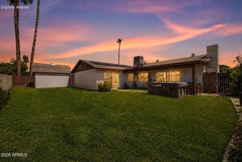 5228 Garden Dr, Glendale, AZ 85304