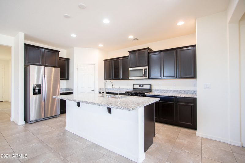 5228 W Leodra Ln, Laveen, AZ 85339