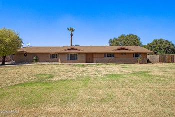 5228 W Mcneil St, Laveen, AZ 85339