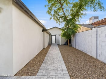 5229 18th Pl, Phoenix, AZ 85016
