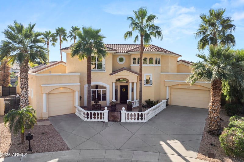 5229 W Lone Cactus Dr, Glendale, AZ 85308
