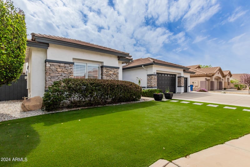 523 E Bridgeport Pw, Gilbert, AZ 85295