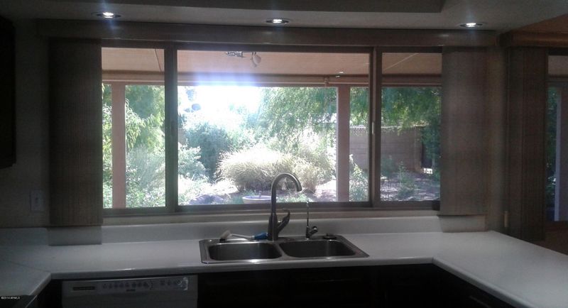 523 E Carter Dr, Tempe, AZ 85282