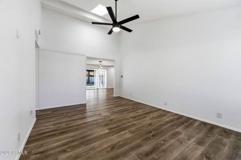 523 Pampa Ave, Mesa, AZ 85210