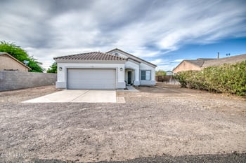 5230 Pony Track Ln, San Tan Valley, AZ 85140