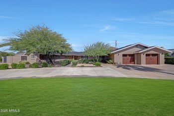 5231 42nd Pl, Phoenix, AZ 85018