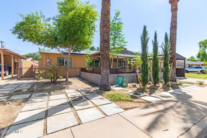 5231 8th Pl, Phoenix, AZ 85014