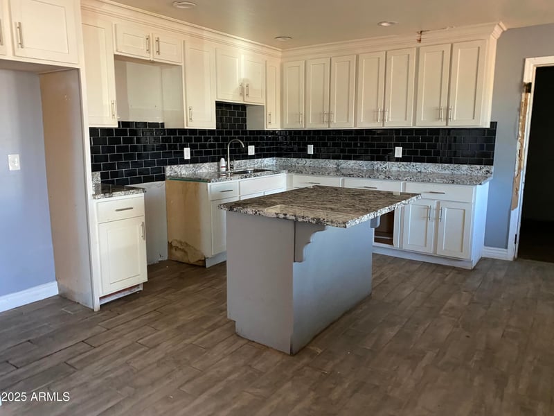 5231 Cambridge Ave, Phoenix, AZ 85035