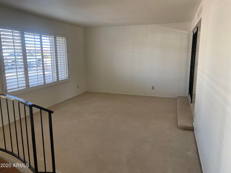 5231 W Hearn Rd, Glendale, AZ 85306