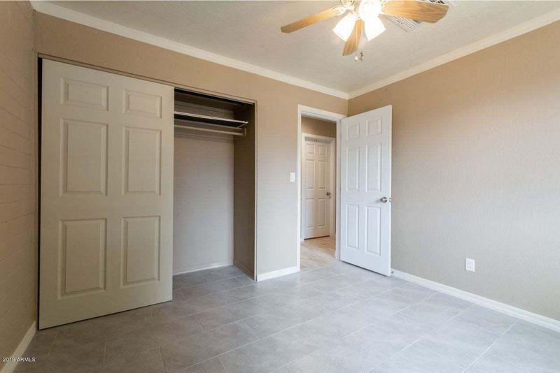 5232 S 18th Ave, Phoenix, AZ 85041