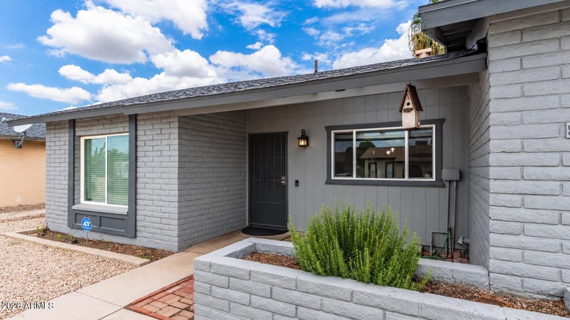 5232 W Onyx Ave, Glendale, AZ 85302