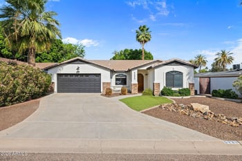 5233 15th St, Phoenix, AZ 85014