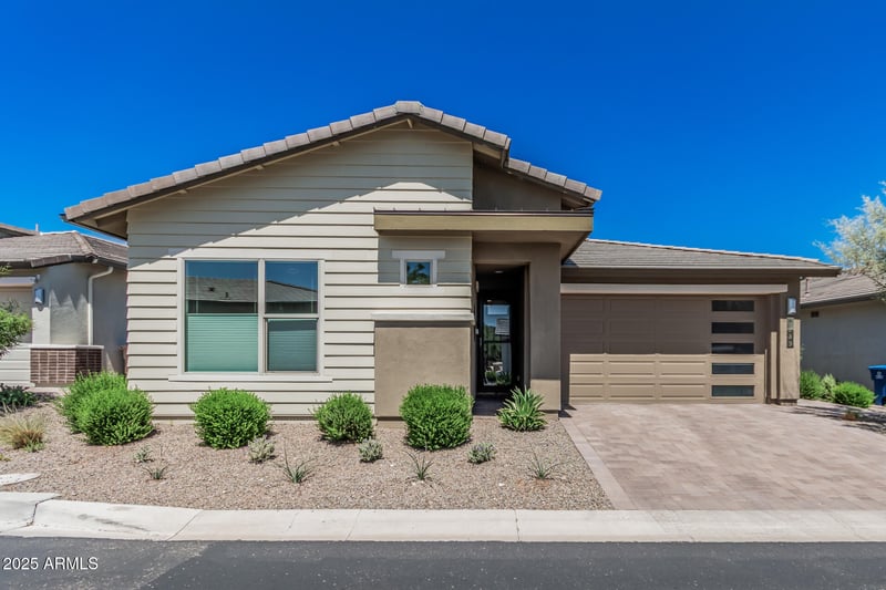 5233 207th Dr, Buckeye, AZ 85396