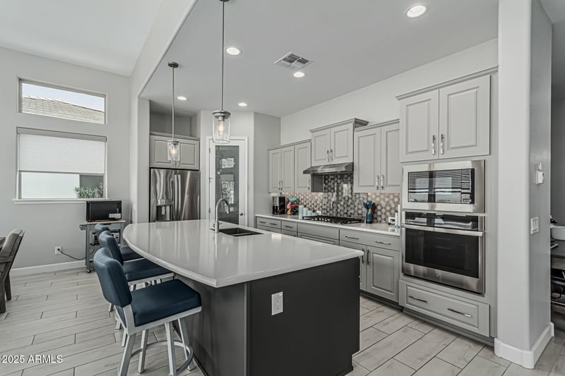 5233 207th Dr, Buckeye, AZ 85396