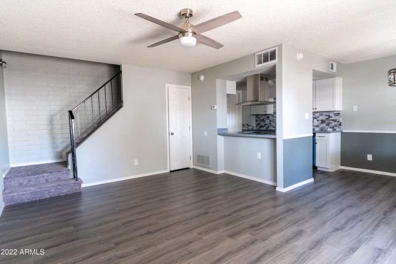 5233 N 42nd Pw, Phoenix, AZ 85019