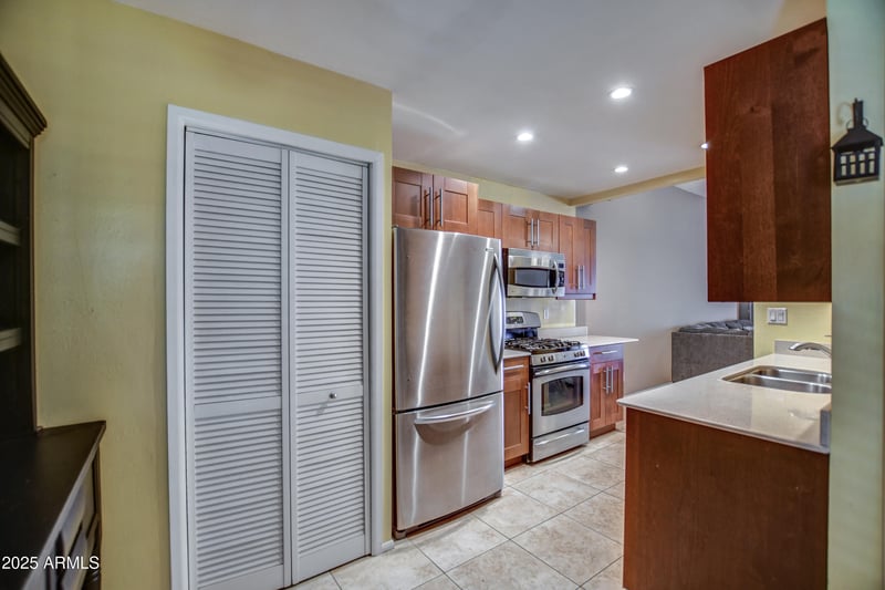 5234 15th Dr, Phoenix, AZ 85015