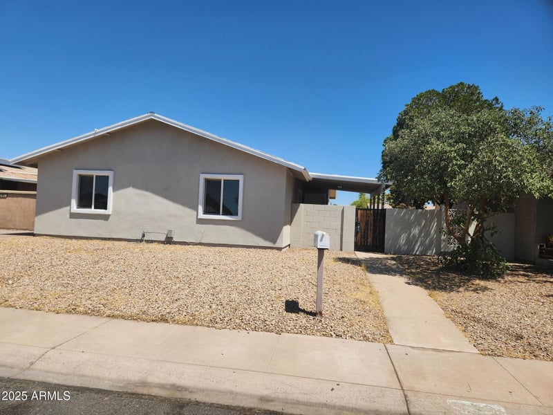 5234 Banff Ln, Glendale, AZ 85306
