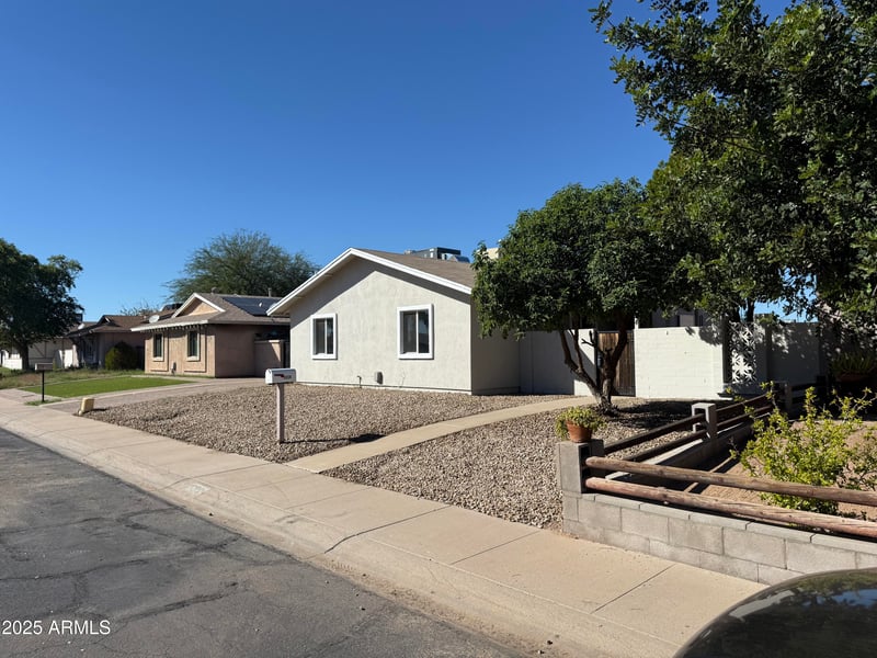 5234 Banff Ln, Glendale, AZ 85306